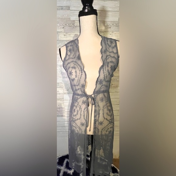 Maurices Other - Blue/Gray Lace Sheer Kaftan Womens Size Small